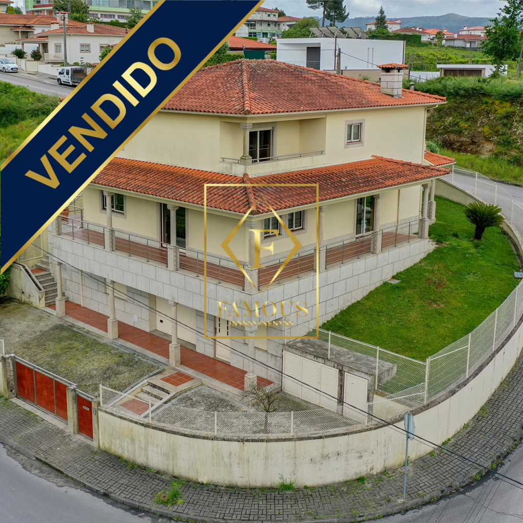 Fantástica moradia individual ao Centro de Fafe!